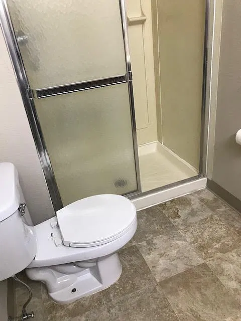 3 bed, 1434 sqft, $2,100 — Photo 4