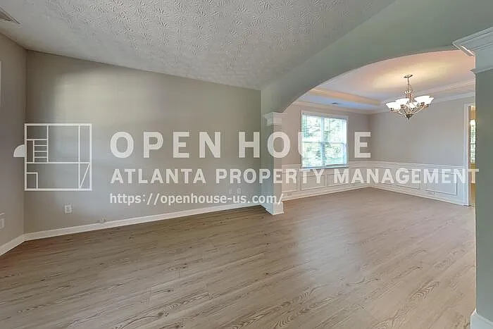 4 bed, 2.5 bath, 3161 sqft, $2,675 — Photo 4