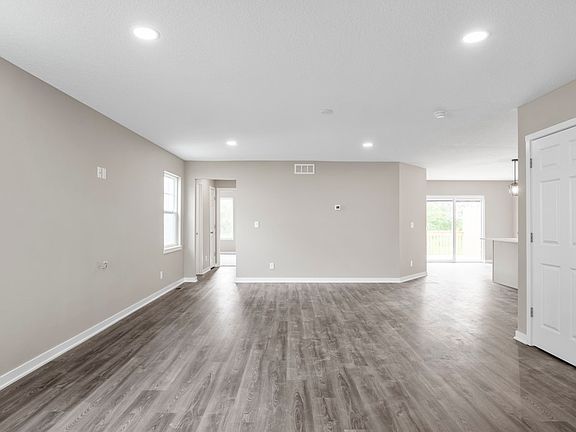 4th image of 1022 Adler Ct