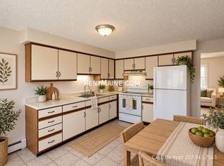 2 Hartley St APT 2, Lewiston, ME 04240