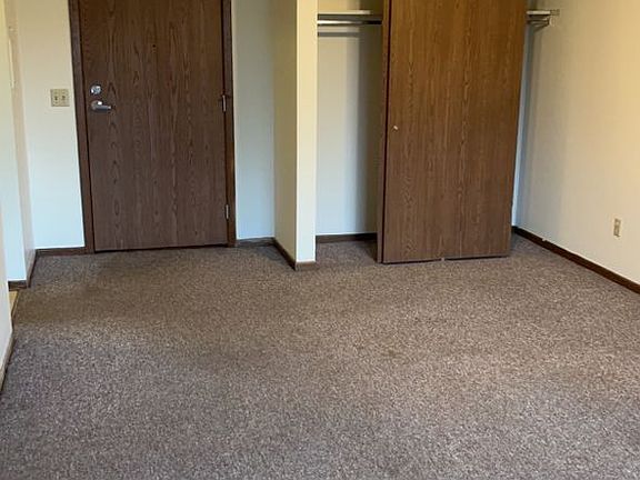 3rd image of 609-615 Mary Ln #108