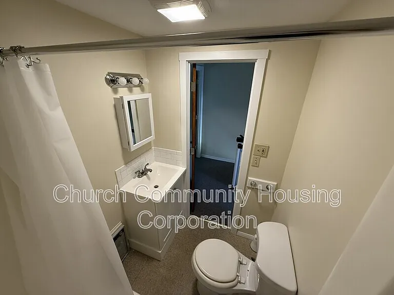 169 Conanicus Ave #3 — Photo 9