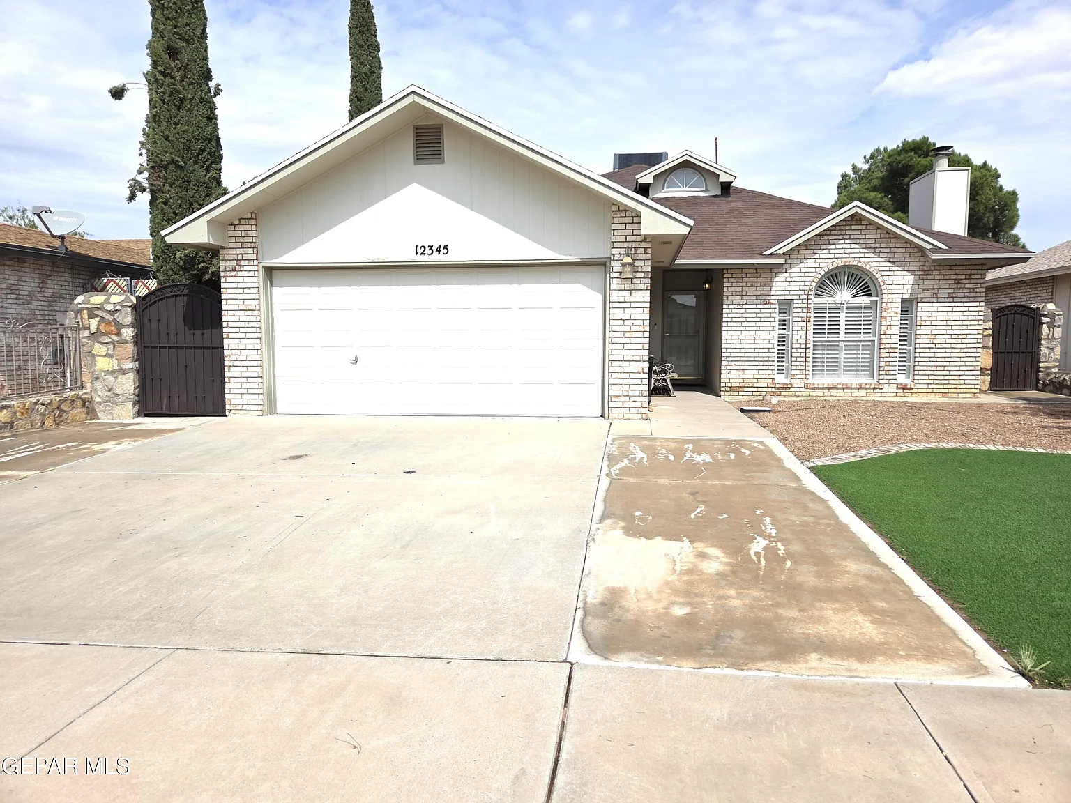 3 bed, 2.0 bath, 1410 sqft, $1,500 — Photo 2