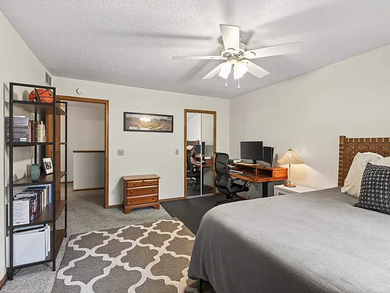 2597 Bedford Ct — Photo 19