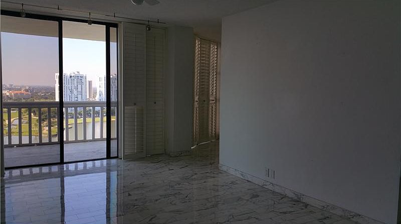 1st image of 20281 E Country Club Dr APT 1811