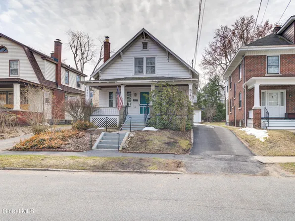 806 Plymouth Avenue, Schenectady, NY 12308