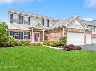 1238 W Talon Ct, Palatine, IL 60067