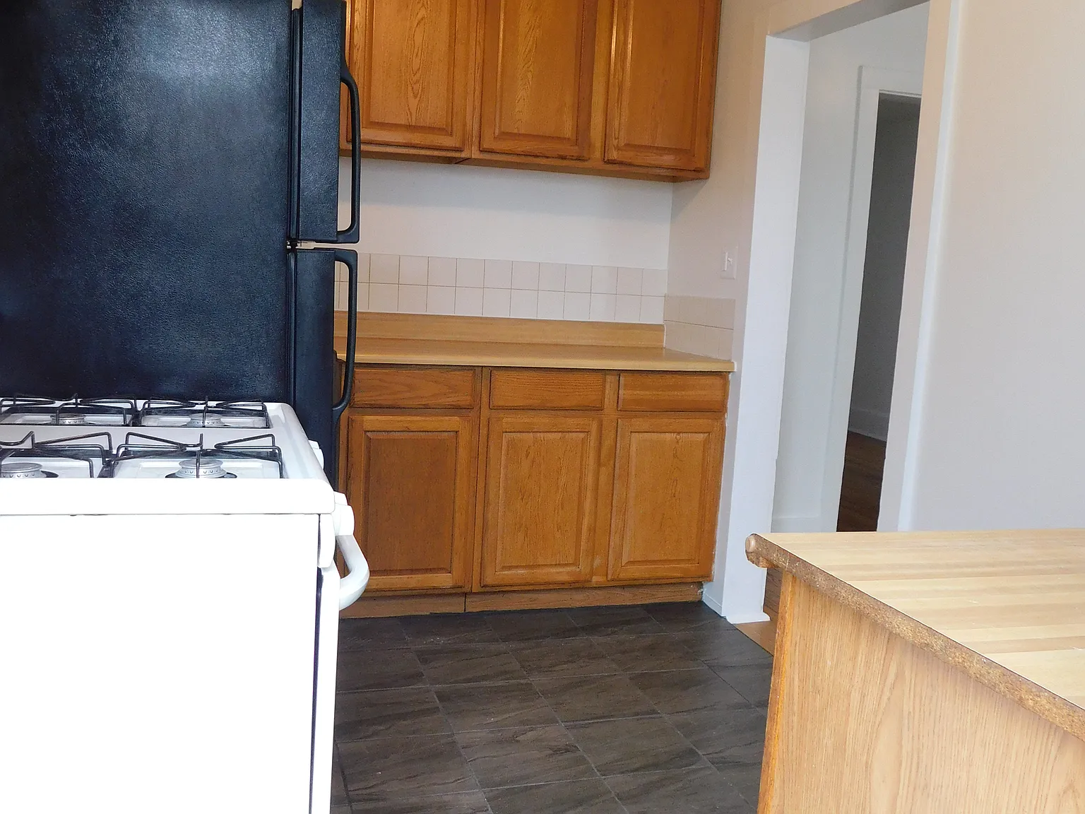 2 bed, 1000 sqft, $1,200 — Photo 4