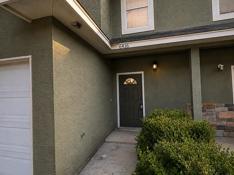 6416 Aspen Hl — Photo 2