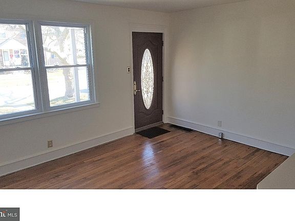 5th image of 119 Filbert Ave