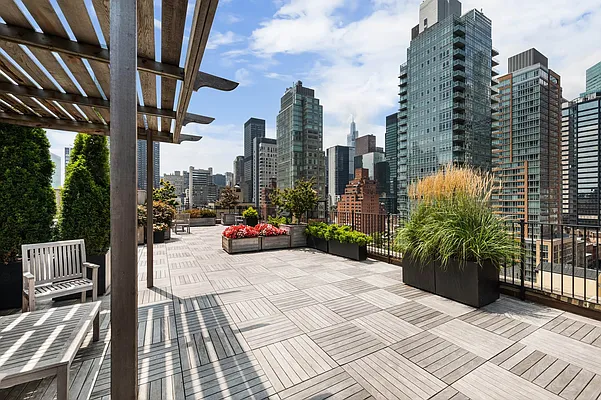 Sold by Douglas Elliman | media 5