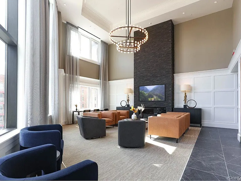 4436 Douglaston Pkwy #4D — Photo 12