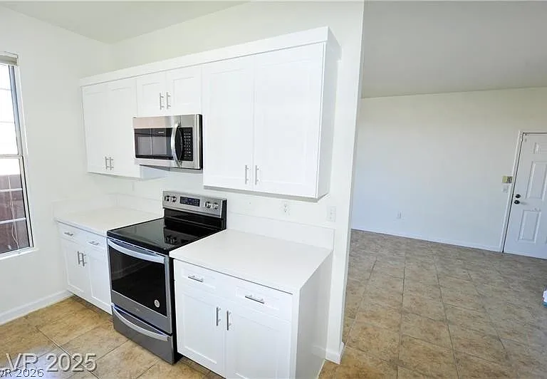 231 W Horizon Ridge Pkwy #1113 — Photo 12