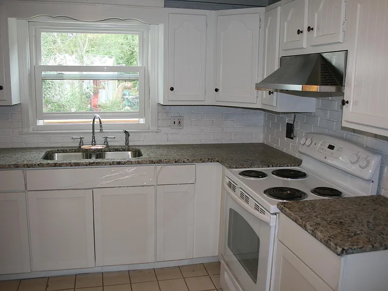 10 Chestnut St — Photo 7
