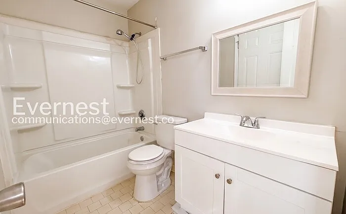 4508 Berrypick Ln S — Photo 10