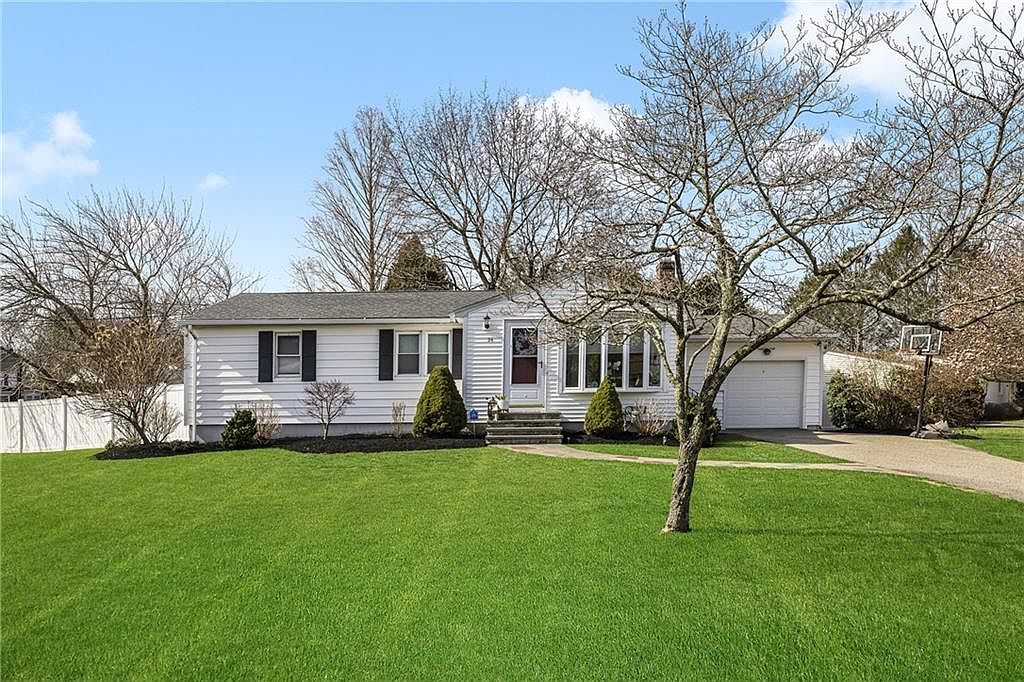 94 Douglas Rd, Warwick, RI 02886 Zillow