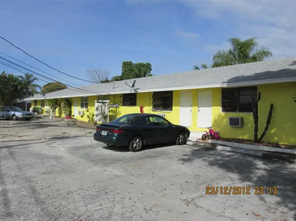 1845 Dillone Ln, North Palm Beach, FL 33408