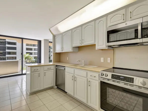 4200 N Ocean Drive #2-303, Riviera Beach, FL 33404