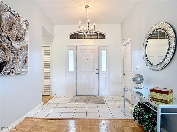 2190 Corona Del Sire Dr, North Fort Myers, FL 33917