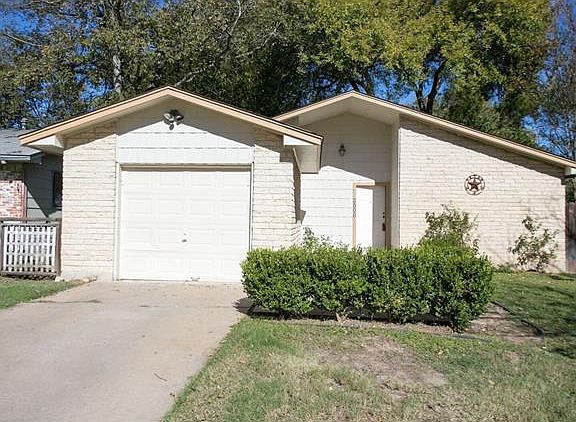2nd image of 2506 Bitter Creek Dr