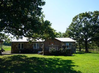 40203 210th Ave, Howe, OK 74940