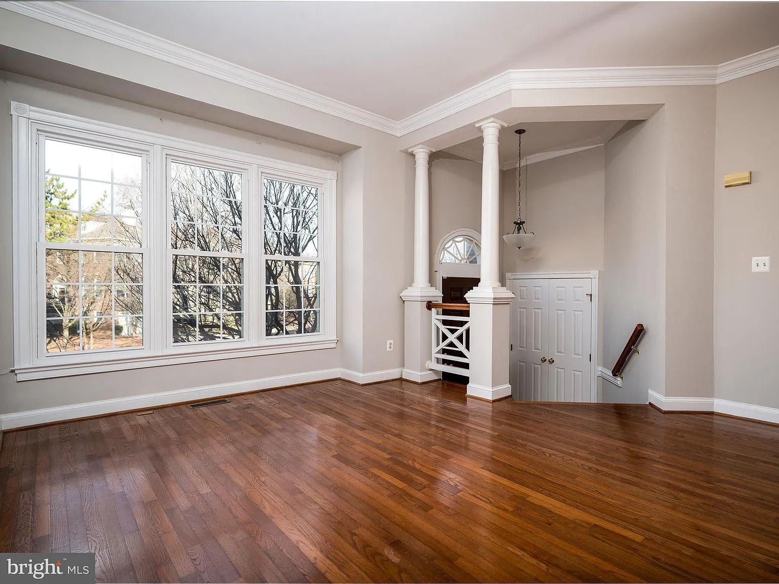 3 bed, 3.5 bath, 2299 sqft, $3,850 — Photo 4
