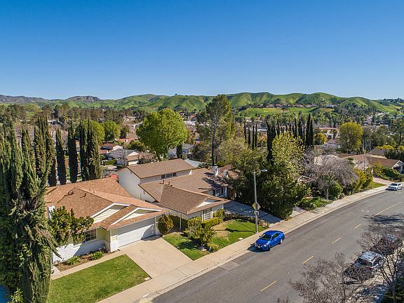 2nd image of 29341 Hillrise Dr