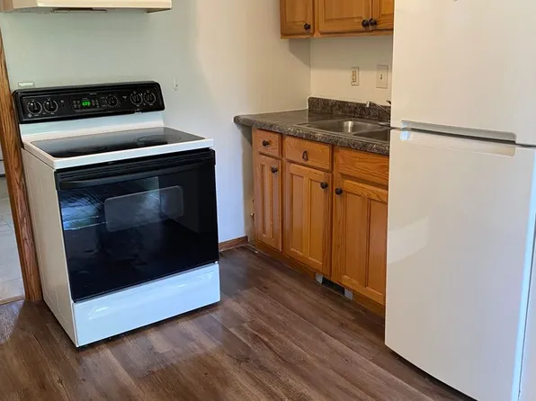 Main Street Apartments, 535 N Main St #14, Adams, WI 53910