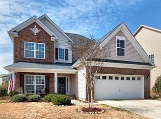 1040 Yellow Daisy Dr, Matthews, NC 28104