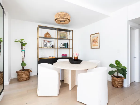 200 East 62nd Street image 5 of 20