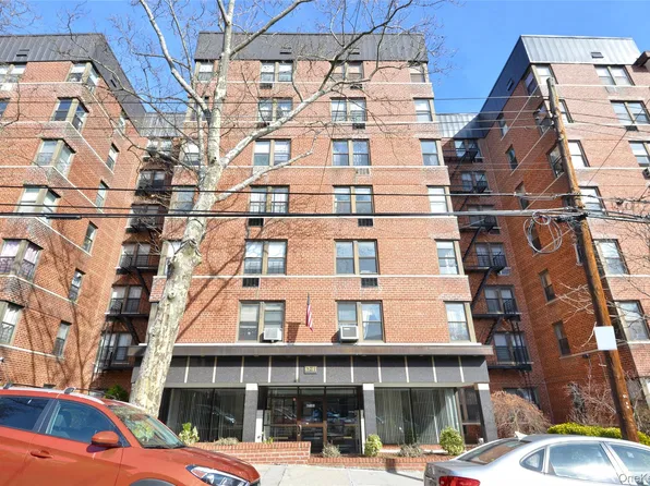 6741 Burns Street #201, Forest Hills, NY 11375