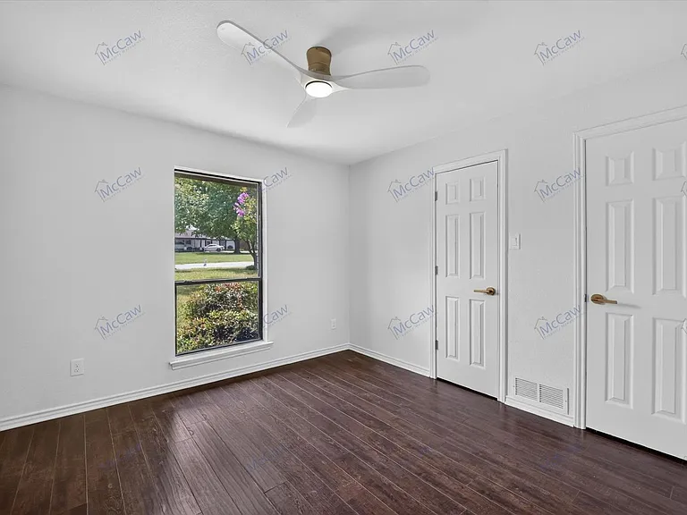 3505 Larkin Ln — Photo 8