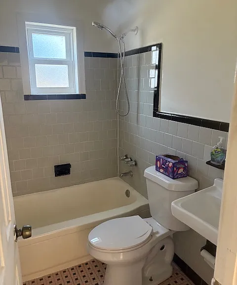 248 Wappoo Rd #A — Photo 8