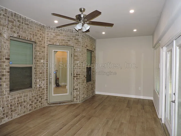 4221 Essex Terrace Cir — Photo 17
