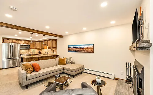 1040 Vail View Dr Photo 1