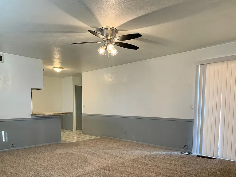 2716 Chaucer Dr — Photo 5