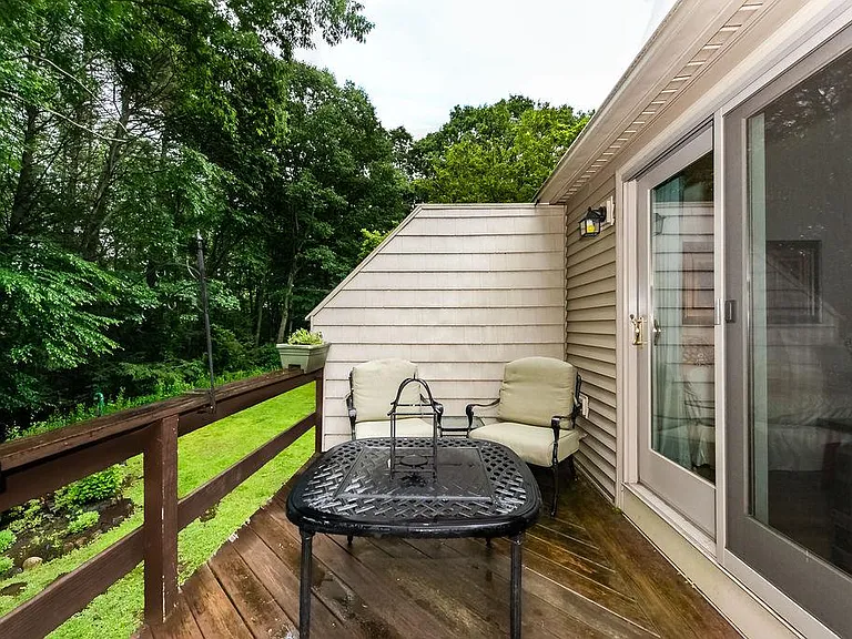 35 Balmoral Dr #35 — Photo 31