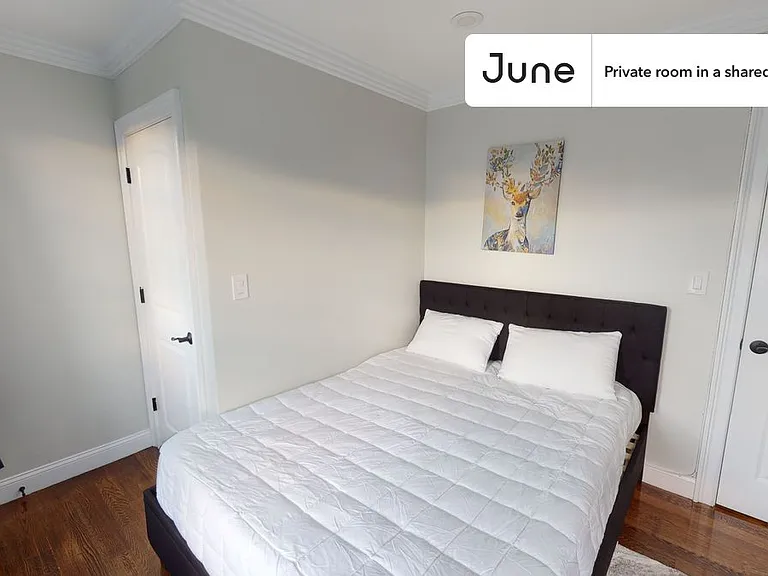 490 Washington St #B — Photo 1
