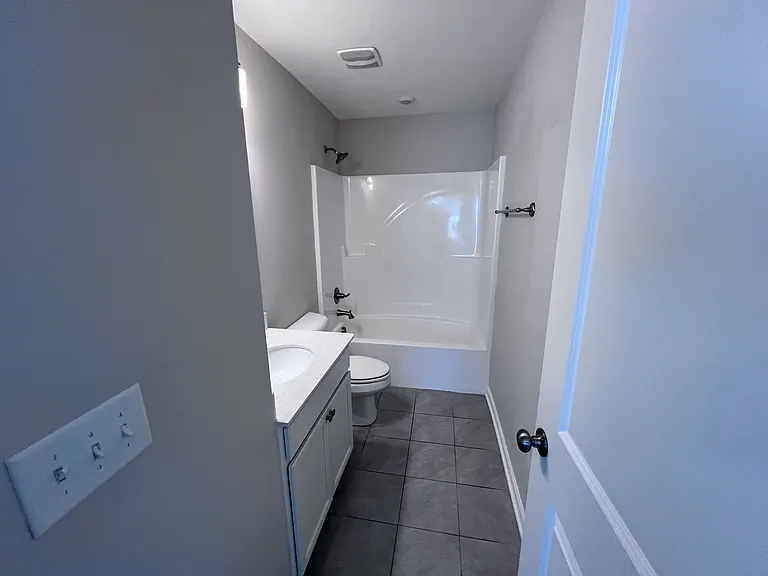 3250 Clemons Cir — Photo 11