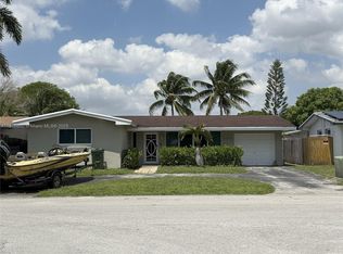 1130 NW 83rd Way, Hollywood, FL 33024