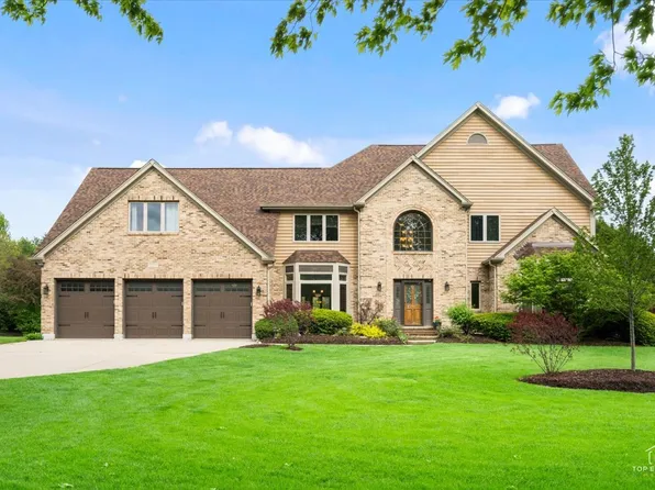 601 Ridgelawn Trl, Batavia, IL 60510