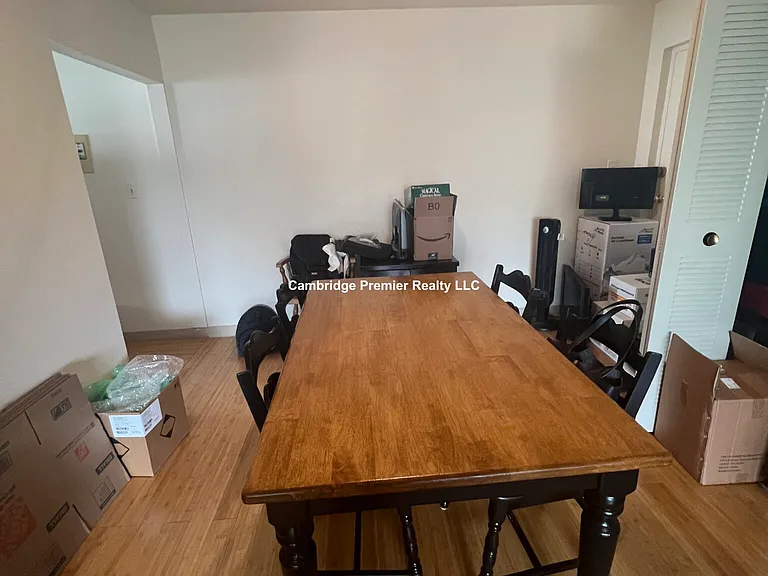 10 Cameron Ave #10 — Photo 5