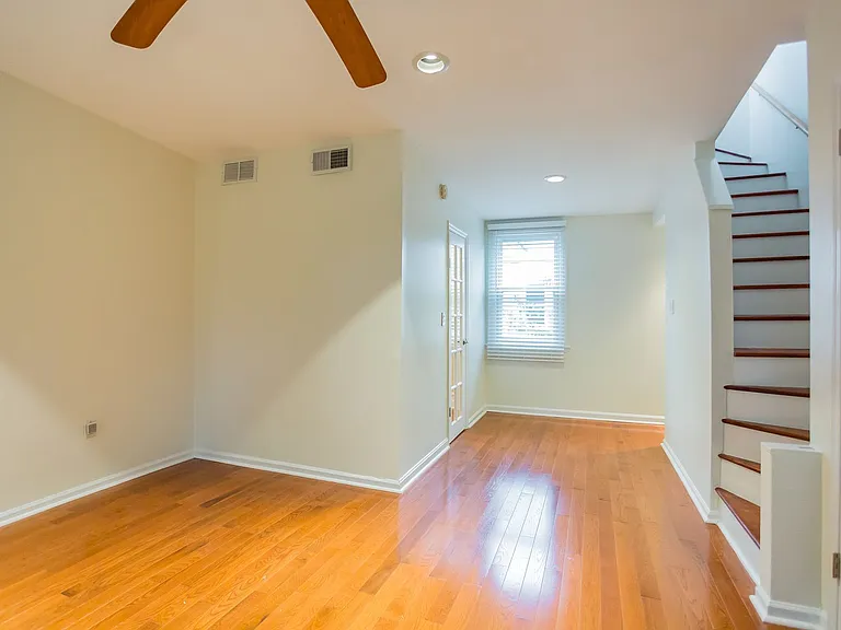 626 S Clifton St — Photo 20
