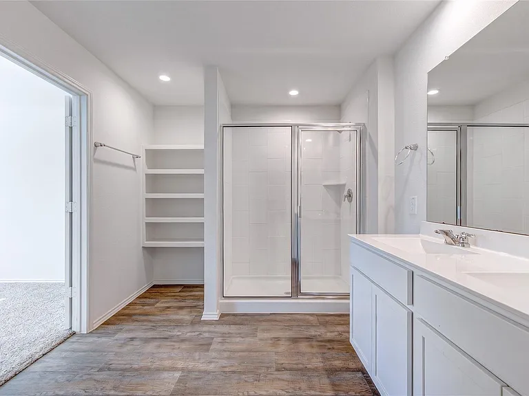 4306 Zeke Estates Ln — Photo 32