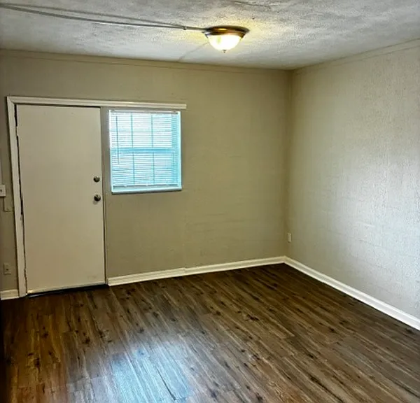 2150 Inwood Ter #8 — Photo 2