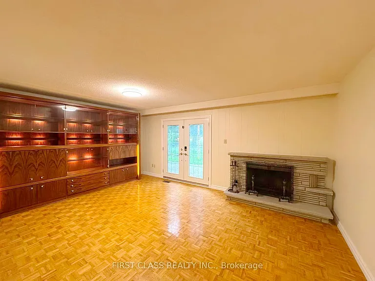 1353 Myron Dr #LOWER — Photo 9