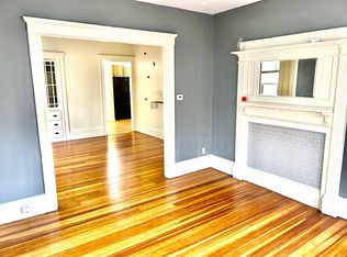 39 Roslyn St #1, Salem, MA 01970