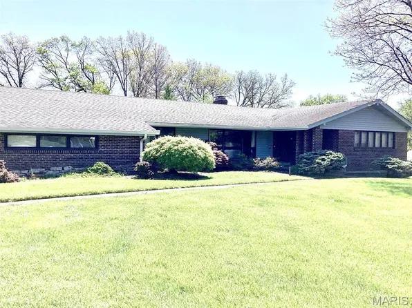 336 Hackmann Ln, Saint Louis, MO 63141
