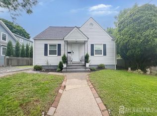 10 S 8th Ave, Highland Park, NJ 08904