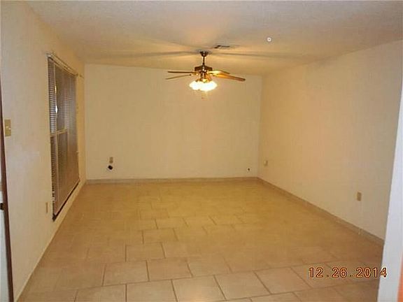 3rd image of 2952 Cardinal Dr